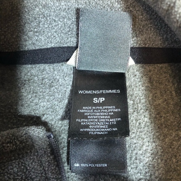 The North Face Grey Fleece Half Zip Pullover - Picture 9 of 13